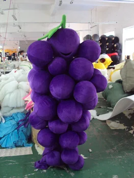 Obraz stroju maskotki Ohlees fruits grape jest tylko przykładem, wykonywać na zamówienie według projektu klienta